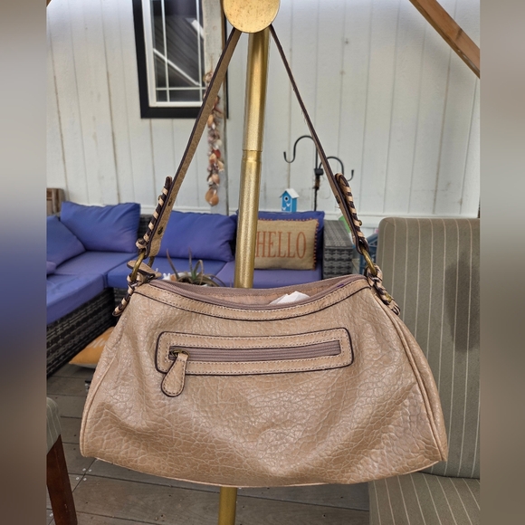Nicole Miller Beige Y2K Shoulder Bag with Bag Charm and Emblem - Picture 2 of 15